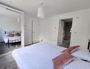 Photo 21- click for photo gallery